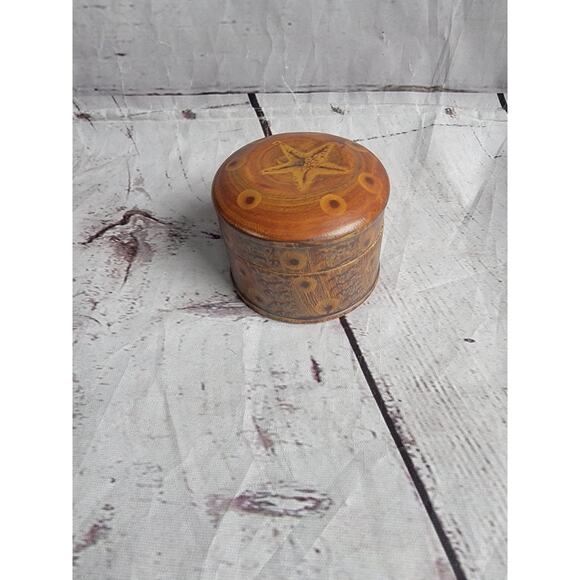 Wooden Carved Round Trinket Box - Picture 1 of 10